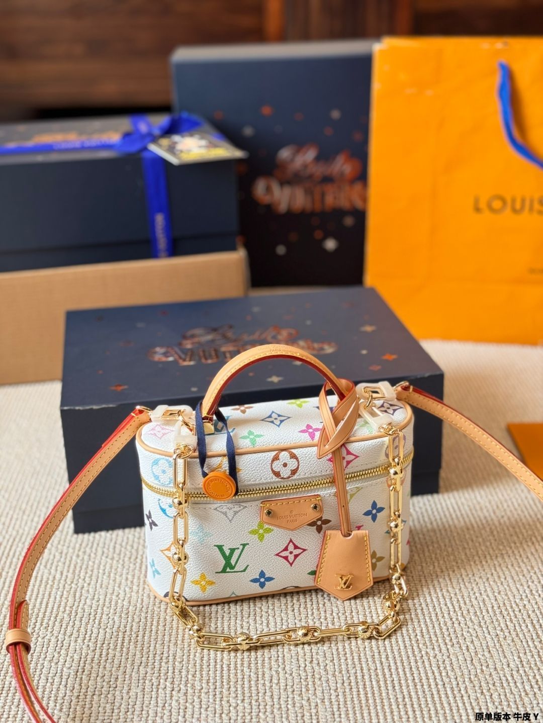 今日特価】LV 2025 村上隆 白三彩 Vanity Chain Pouch ルイ