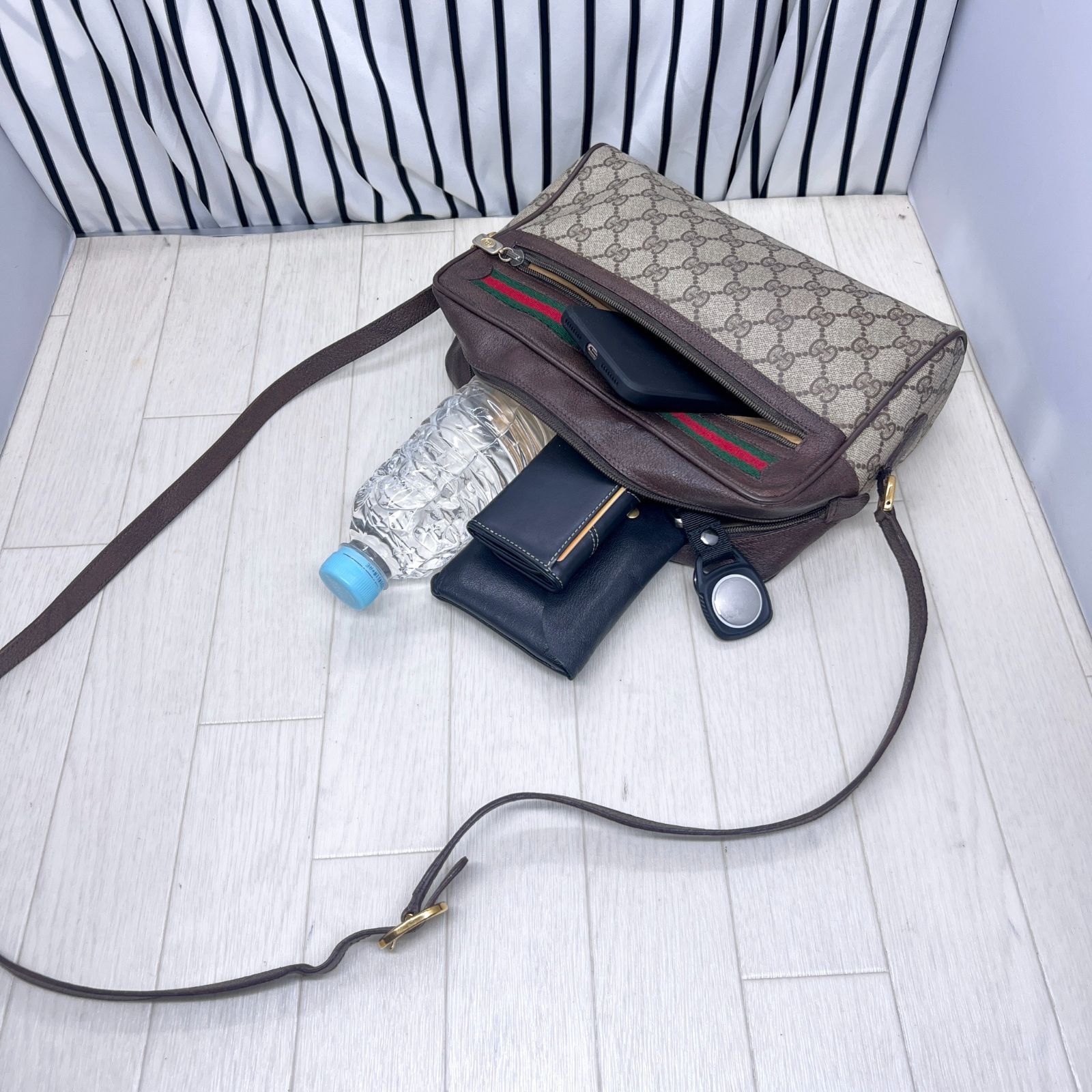 格安】GUCCI×オールドグッチ斜めがけPVCシェリーラインショルダー  