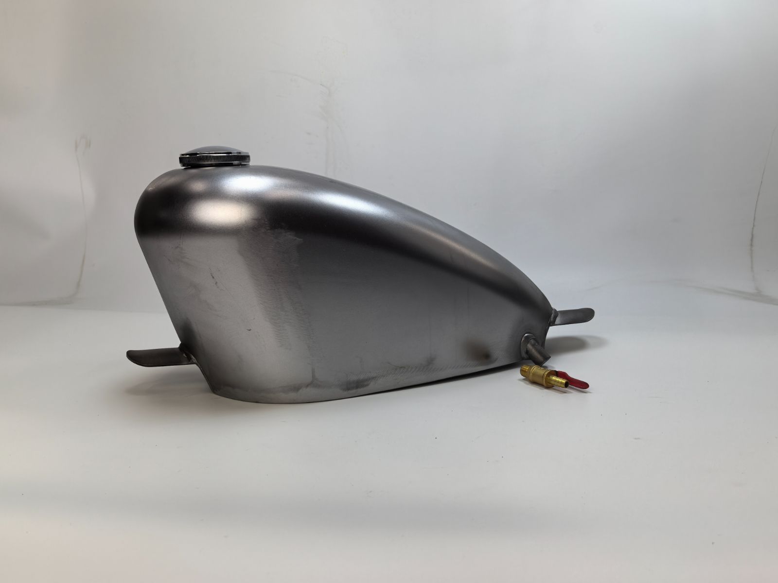 品 T 2 ハーレー 汎用品 ナロー スポーツスター カスタムタンク チョッパー ７L タンク製作工房