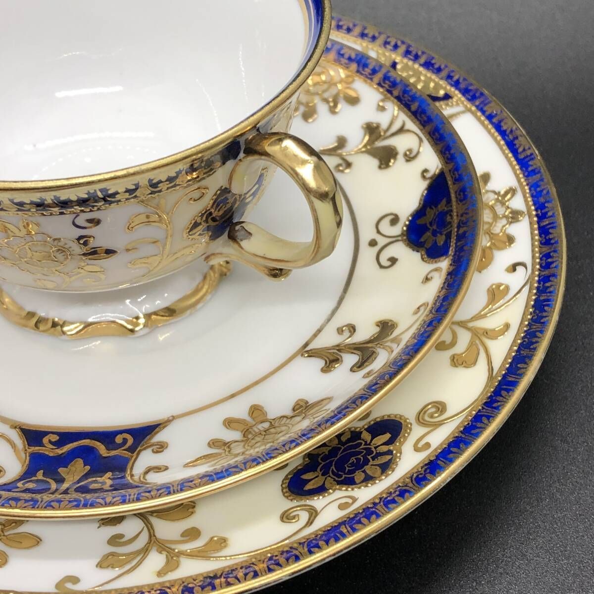 草花装飾紋 コバルト