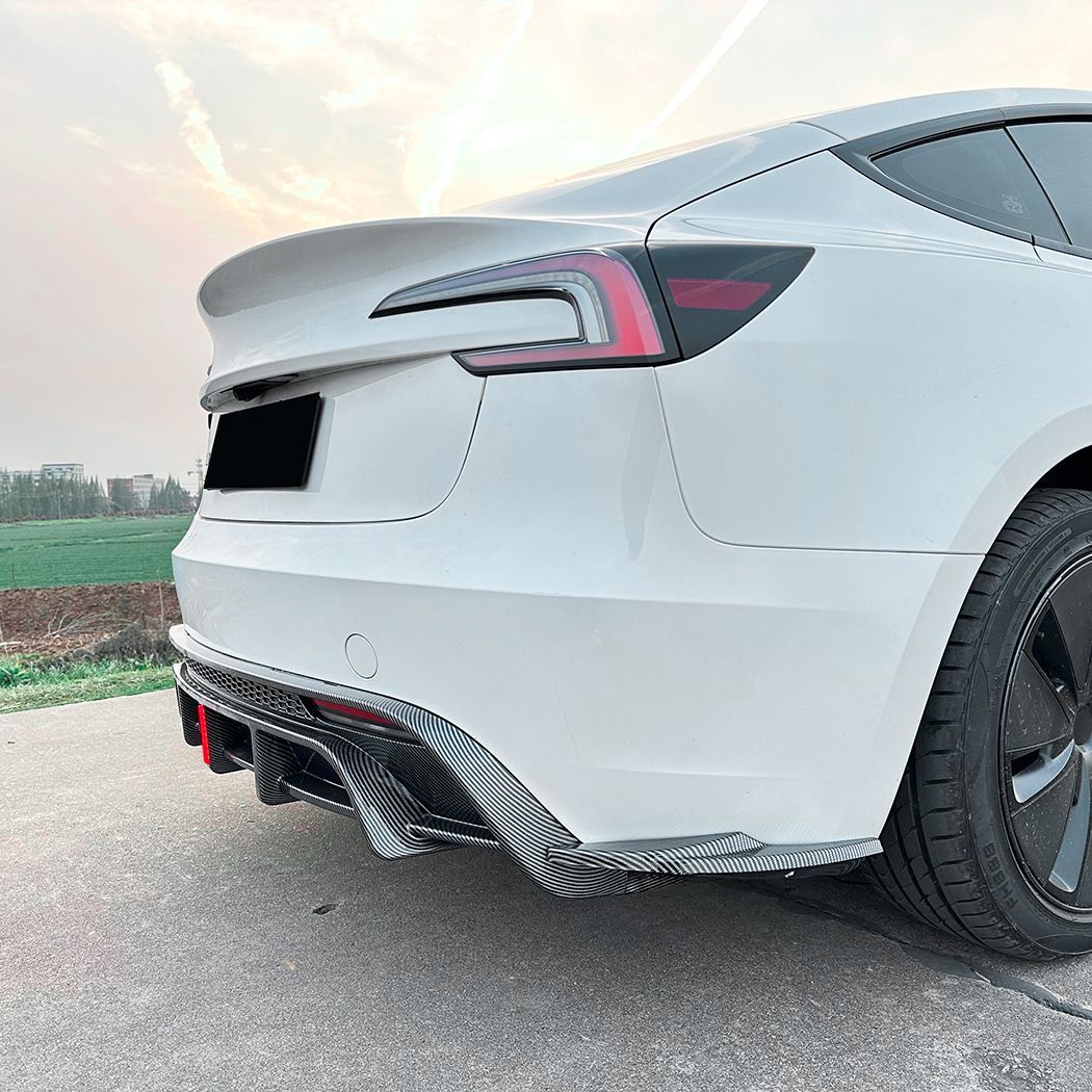 TESLA テスラ