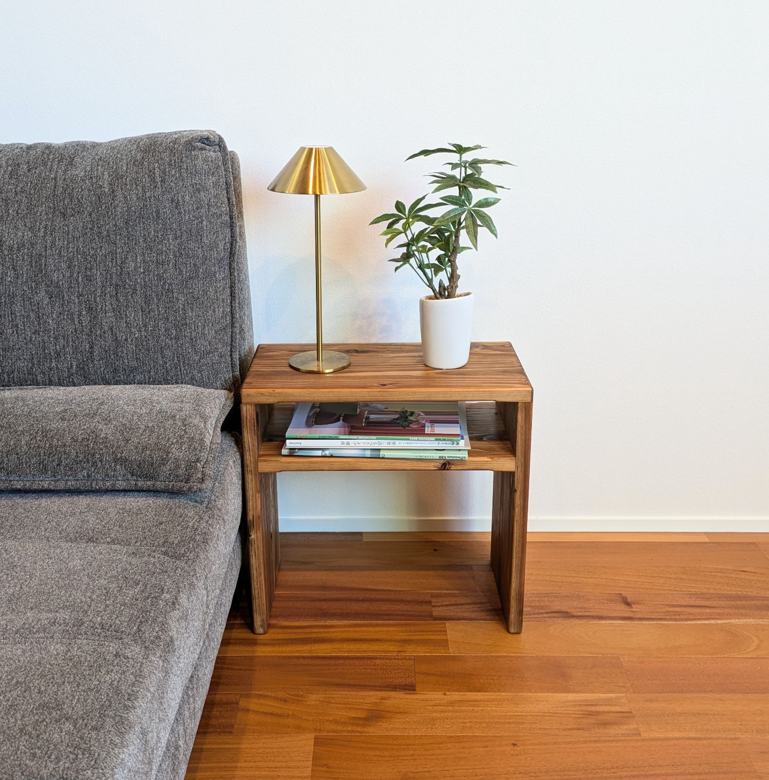 ノーウェアライクホーム ベッテル サイドテーブル 50 ウォール