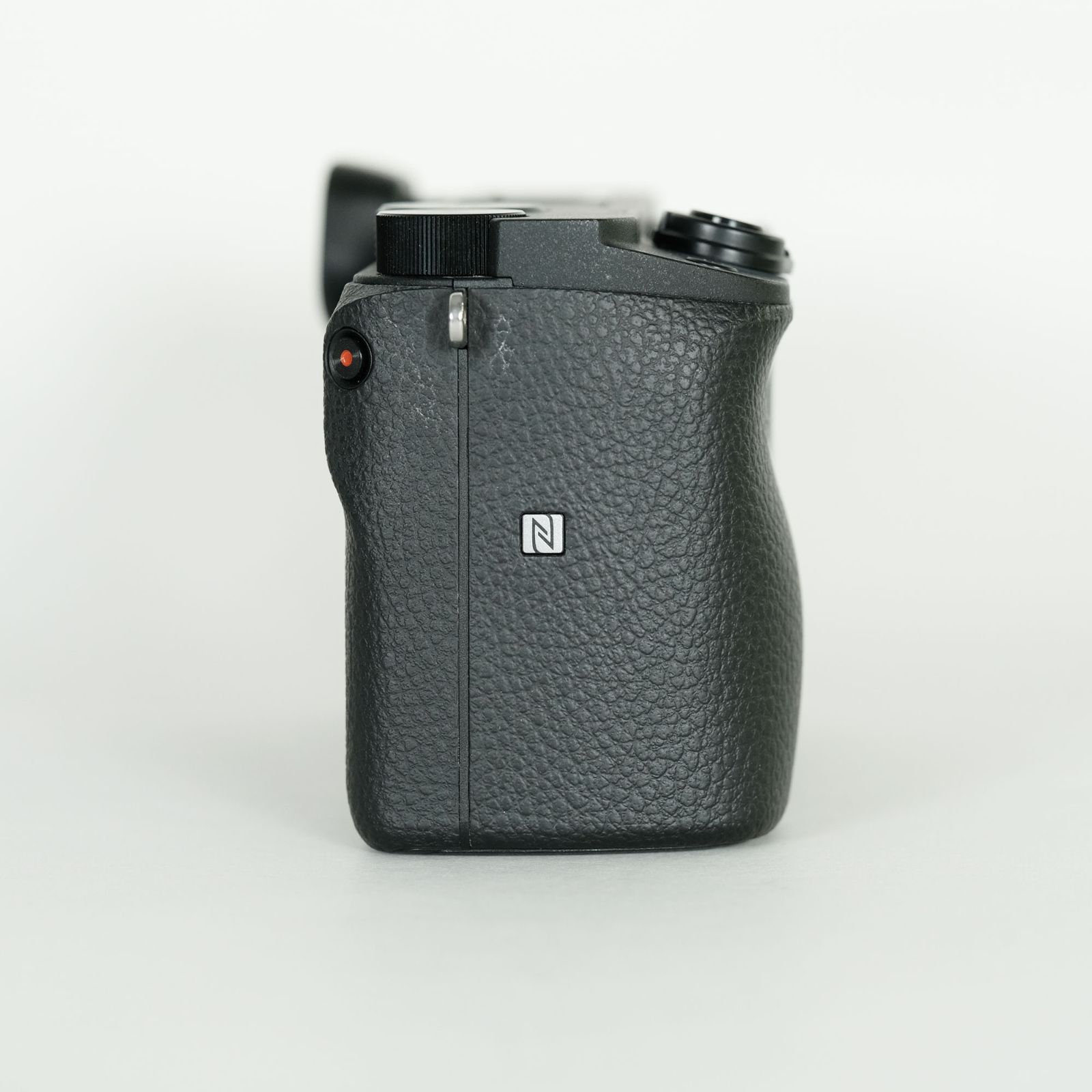 美品｜シャッター数1,115回] SONY α6300（ILCE-6300） / ソニーE