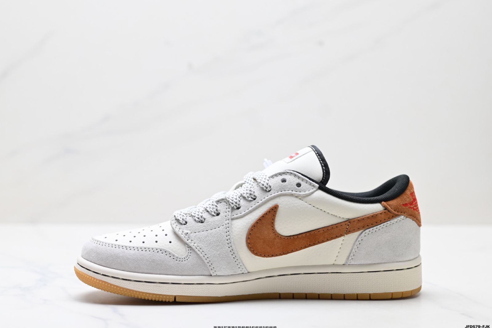 Mocha様 Nike Air Jordan 1 Retro High OG Latte Mocha FD2596-021