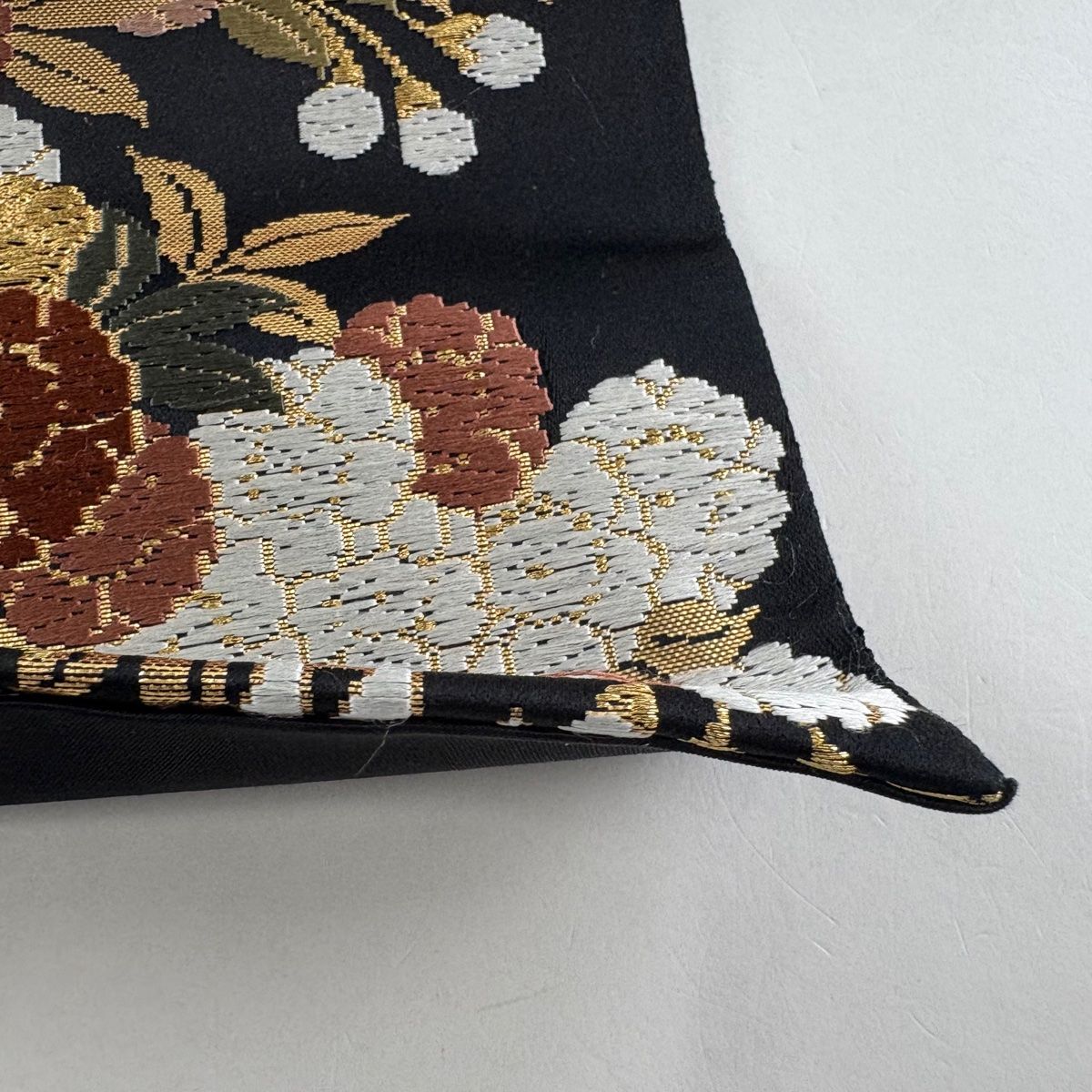 【公式】フジのお歳暮・冬ギフト 美品 袋帯 秀品 メルカリ - 【中古】 正絹 六通 黒 箔 金糸 松 鶴 着物・浴衣