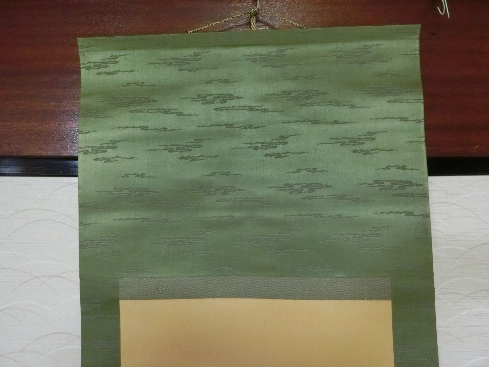 美人画 化粧日本髪着物姿 華堂 共箱 軸 骨董 掛軸 レトロ - メルカリ