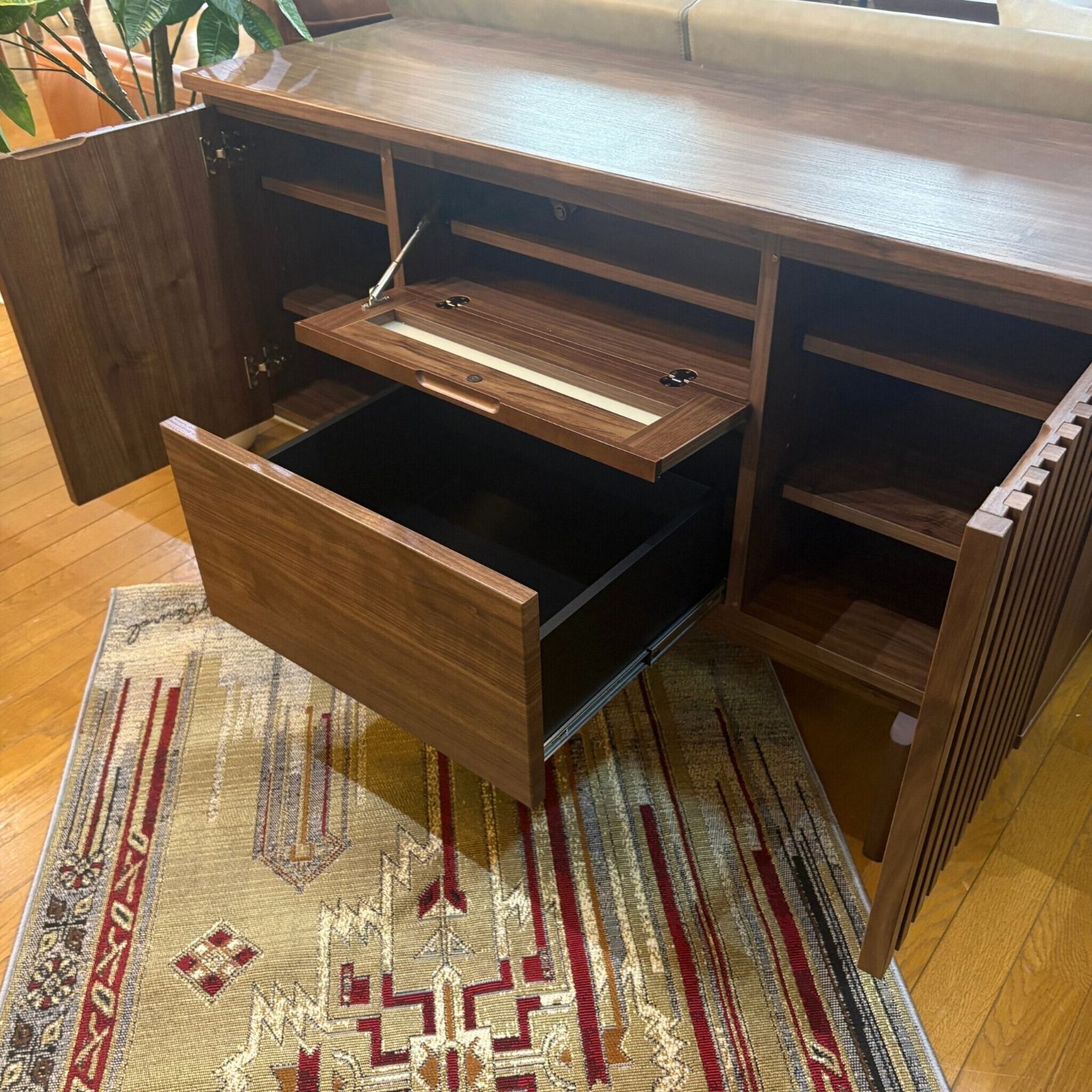 ルーバーデザイン