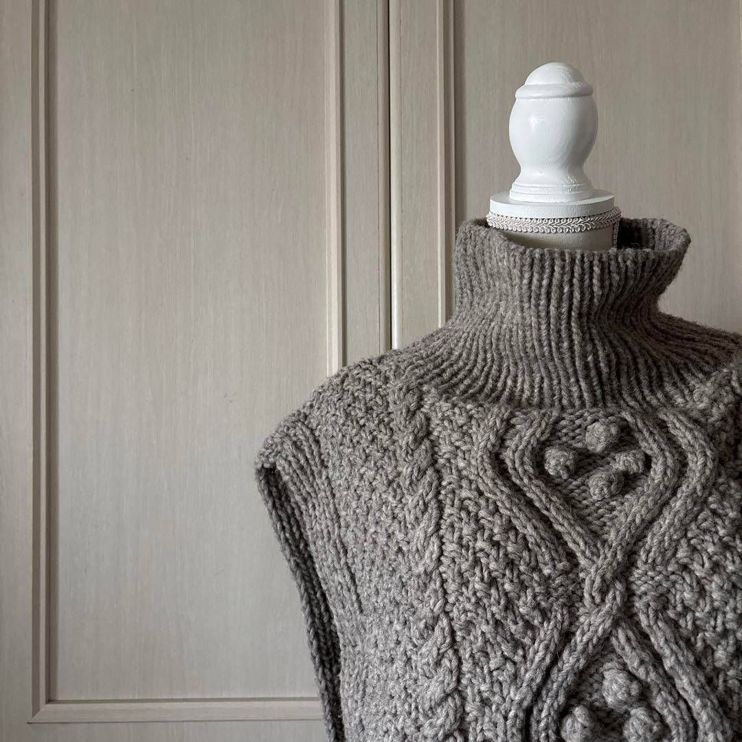 H ネストローブ nest Robe ハイネック ベスト ニット セーター H ネストローブ nest Robe ハイネック ベスト ニット セーター