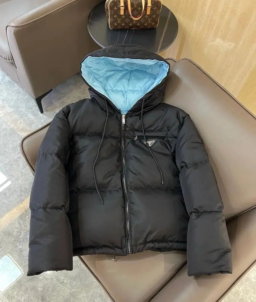 PRADA ブルゾン ジャケット【サイズ40 L相当】【ユニセックス】 中古・古着通販】PRADA (プラダ) ニット切替ナイロンジャケット