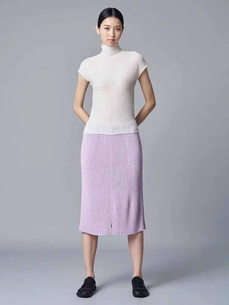 ISSEY MIYAKE イッセイミヤケ ウーリー トップス -ハッチング スカート