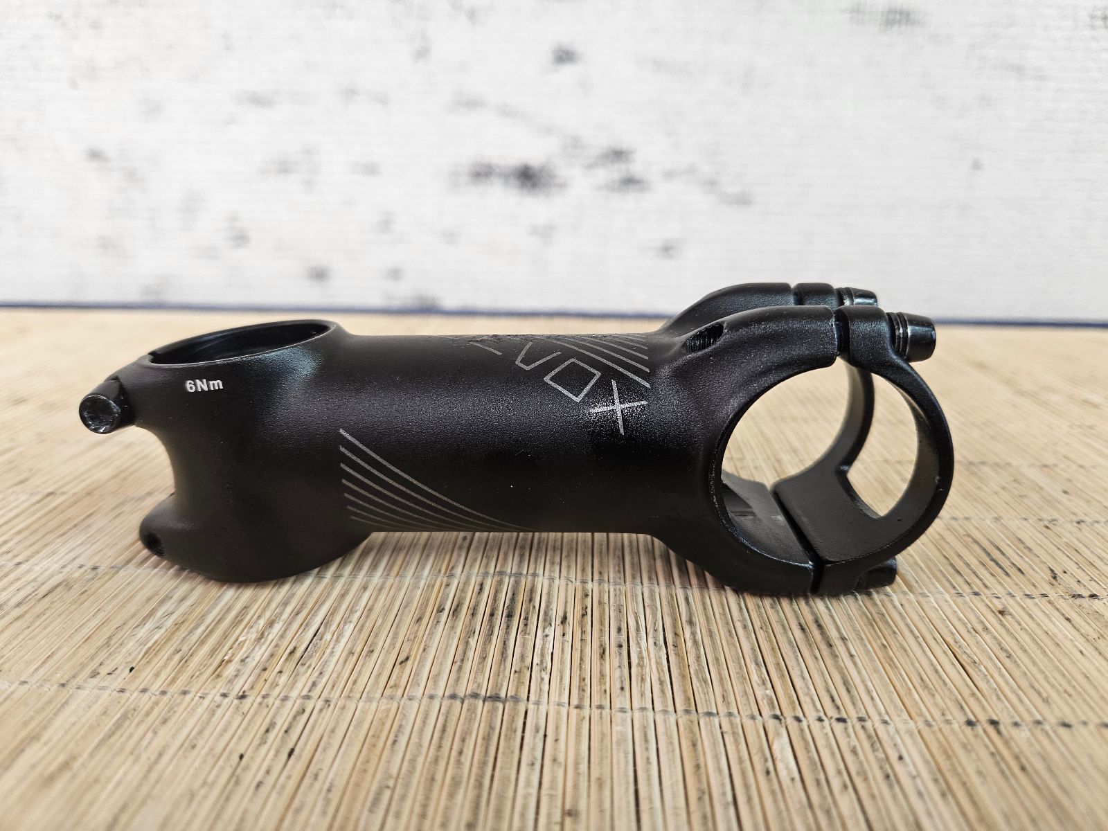 □ FELT完成車外し Devox DBar.C1( 31.8mm 400mm ) +Devox StemR.A1