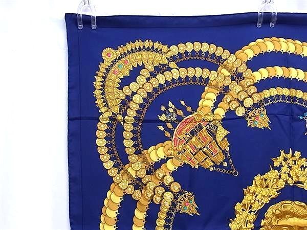 希少✨️　HERMES　カレ90　エルメス　スカーフ　KOSMIMA　宇宙 楽天市場】【美品】HERMES カレ90 KOSMIMA 宇宙 スカーフ シルク