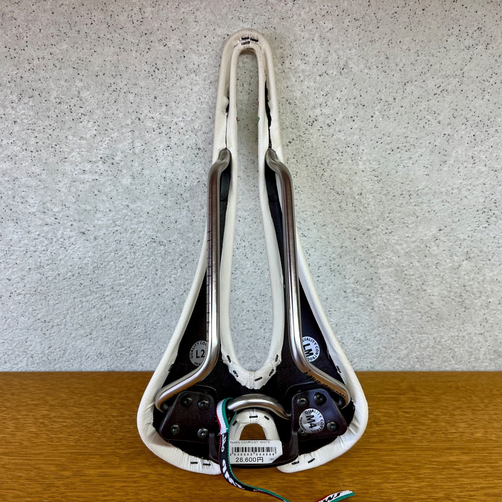 SELLE SMP (セラ エスエムピー) COMPOSIT WHITE サドル