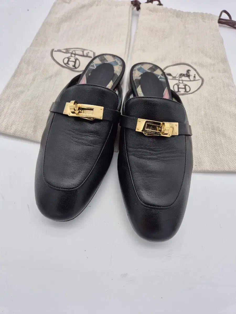 HERMES エルメス ミュール スリッパ 黒 レディース