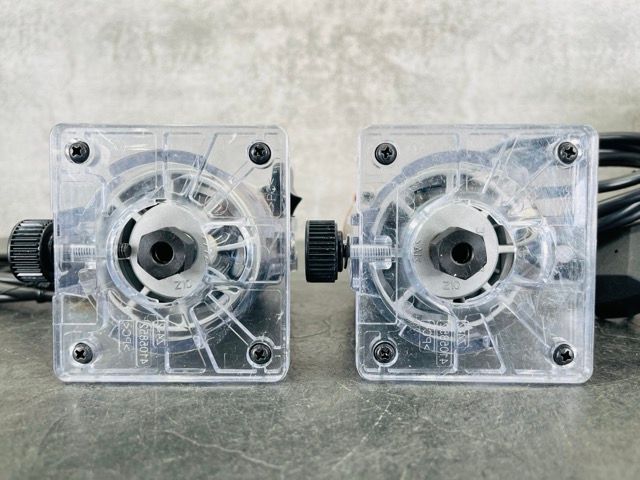 永続的な Maktec by makita MT370 Trimmer パームルーター 2点セット 220-230V -2.4A 50-60hz 530W no35000 min 未チェック 513921 品質保証！