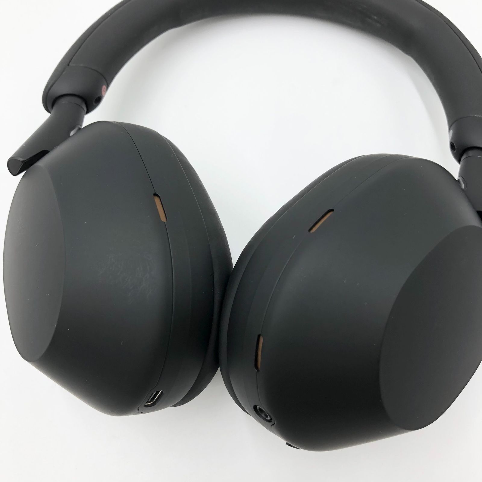 ワイヤレスノイズキャンセリングステレオヘッドホン WH