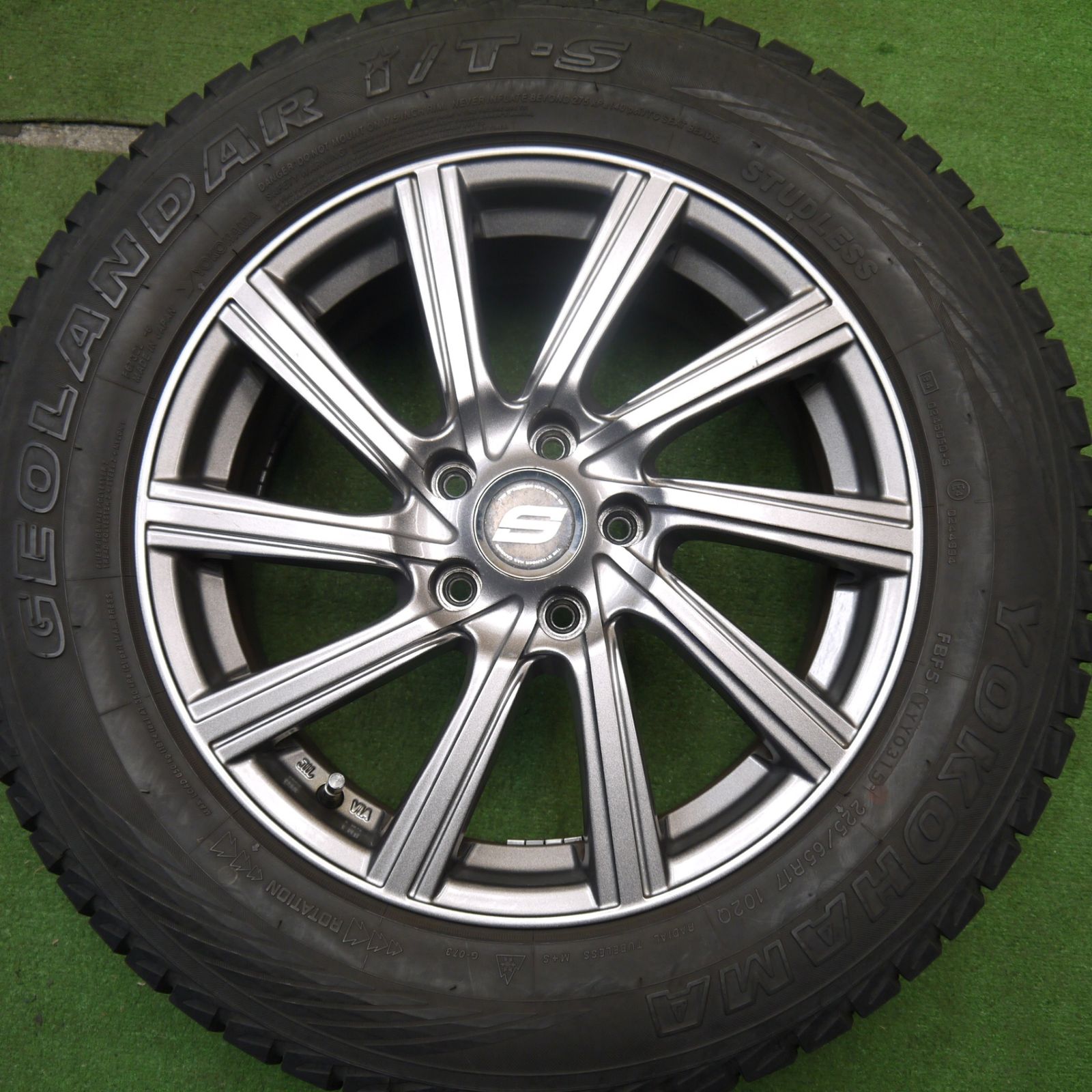 スタッドレス 225|65R17