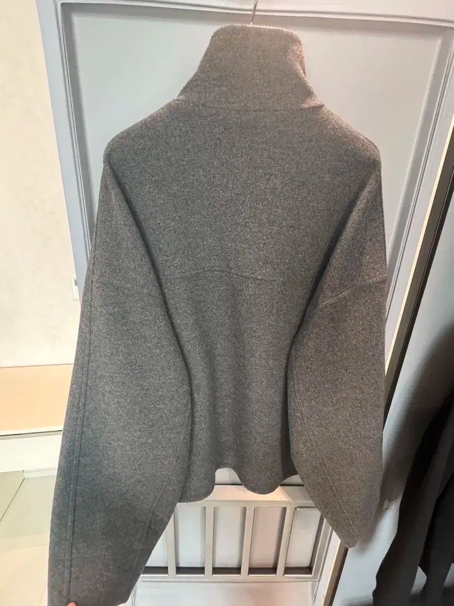 ジャンパー gray