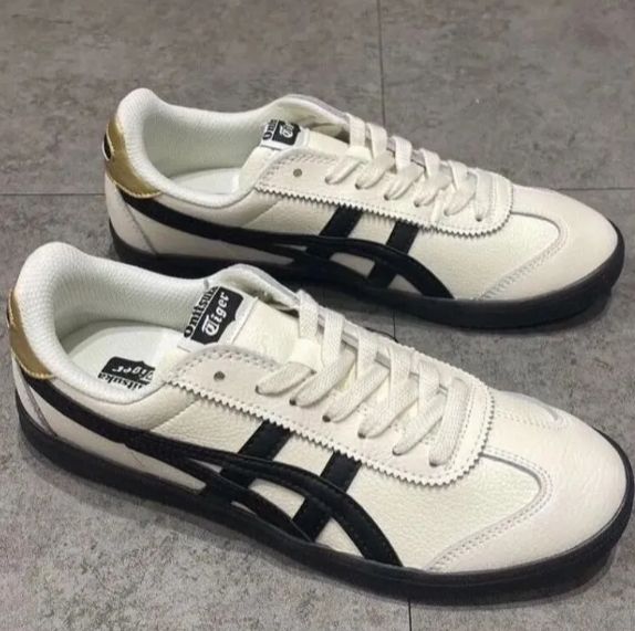 新品未使用 箱付 オニツカタイガー onitsuka tokuten - メルカリ