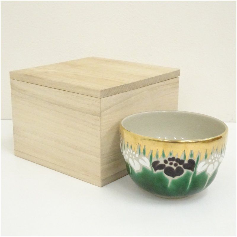 九谷焼 陶峰造 色絵菖蒲茶碗（保護箱） 茶道 抹茶 おしゃれ 抹茶茶碗
