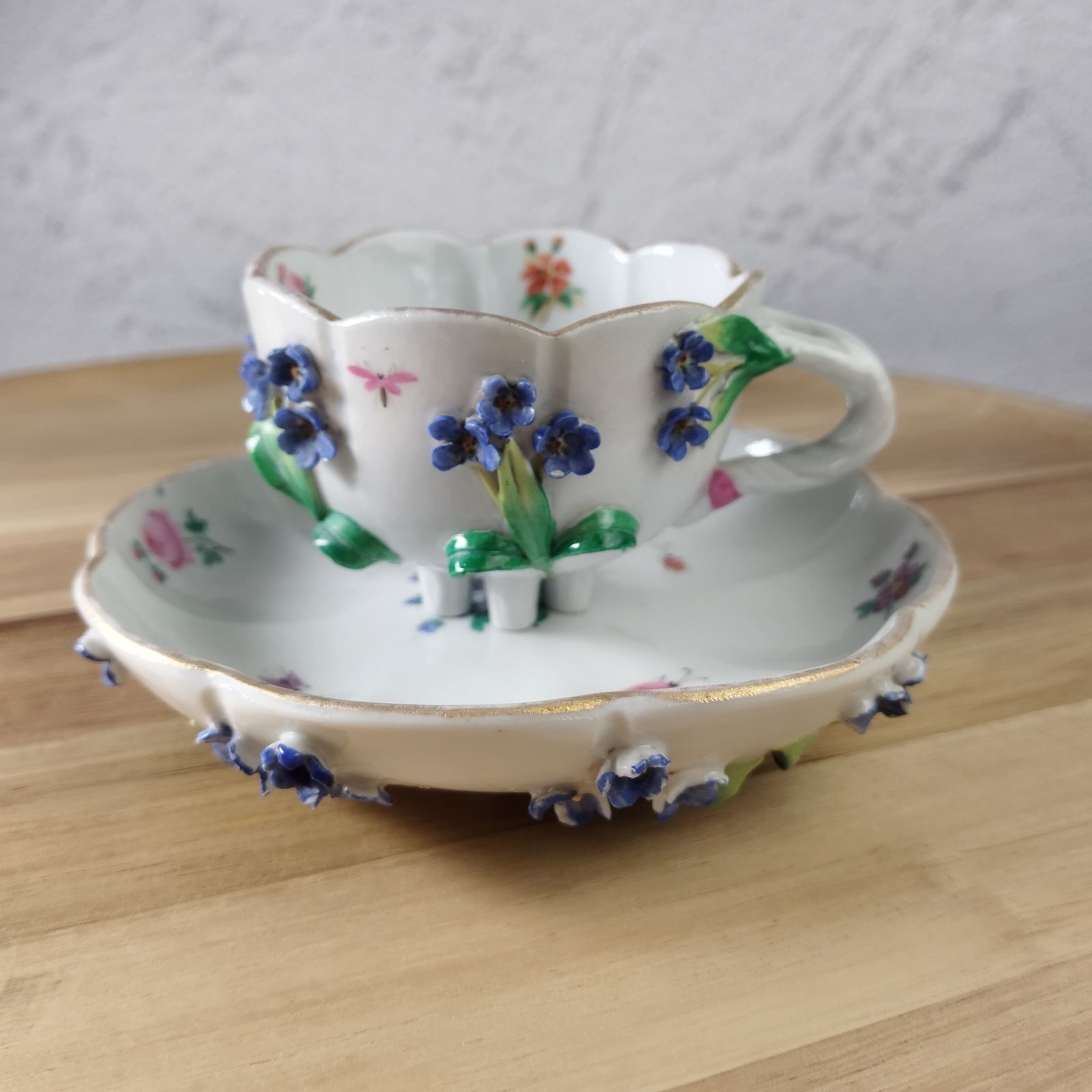 美品】マイセン系統 アンティークカップ アップリケ わすれな草