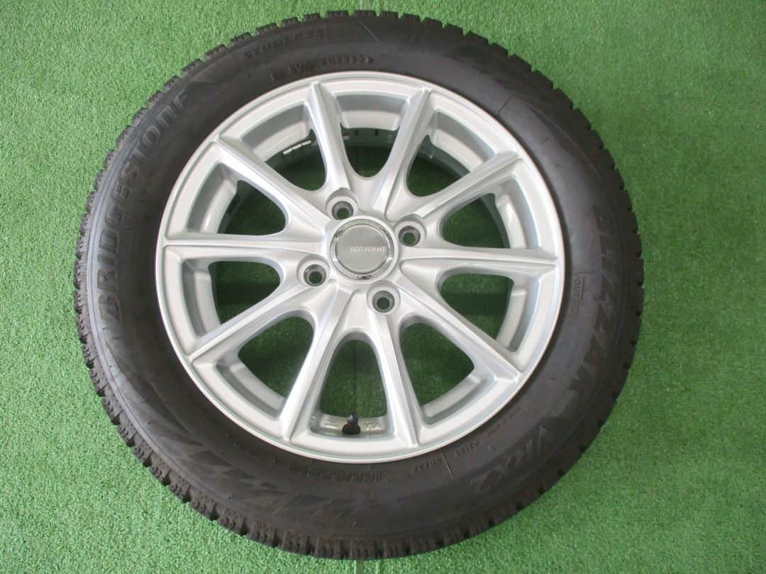 155/65R14 ブリヂストン VRX 4本 送料無料 冬タイヤ T1669 155/65R14 ブリヂストン VRX 4本 送料無料 冬タイヤ T1669 155⁄65R14