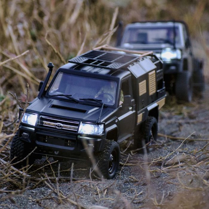トヨタ ランドクルーザー79オーバランド仕様 1/12 アウトドア