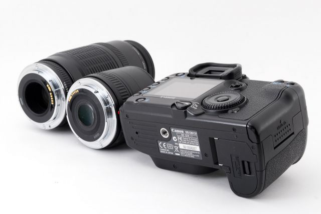 キヤノン Canon EOS 30D ダブルズームセット 美品 ストラップ