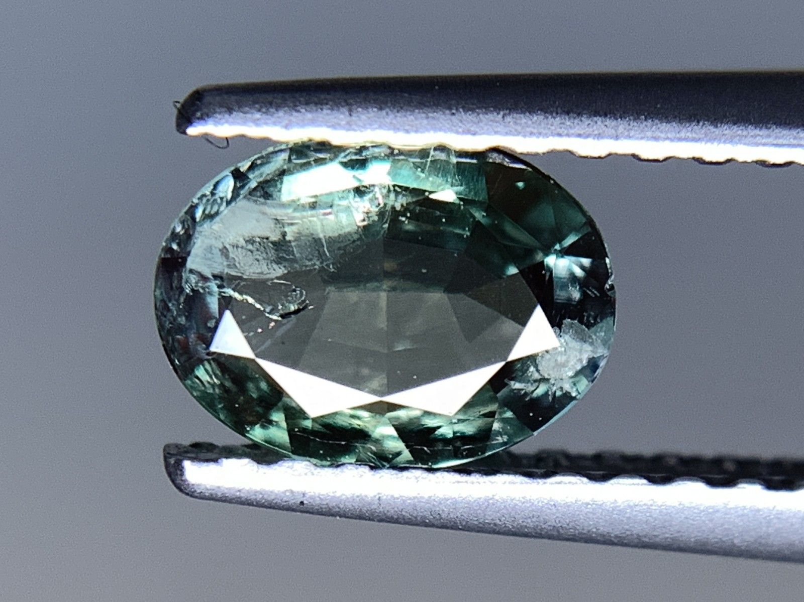 アレキサンドライト 天然 0.528ct 中央宝石ソーティング付き