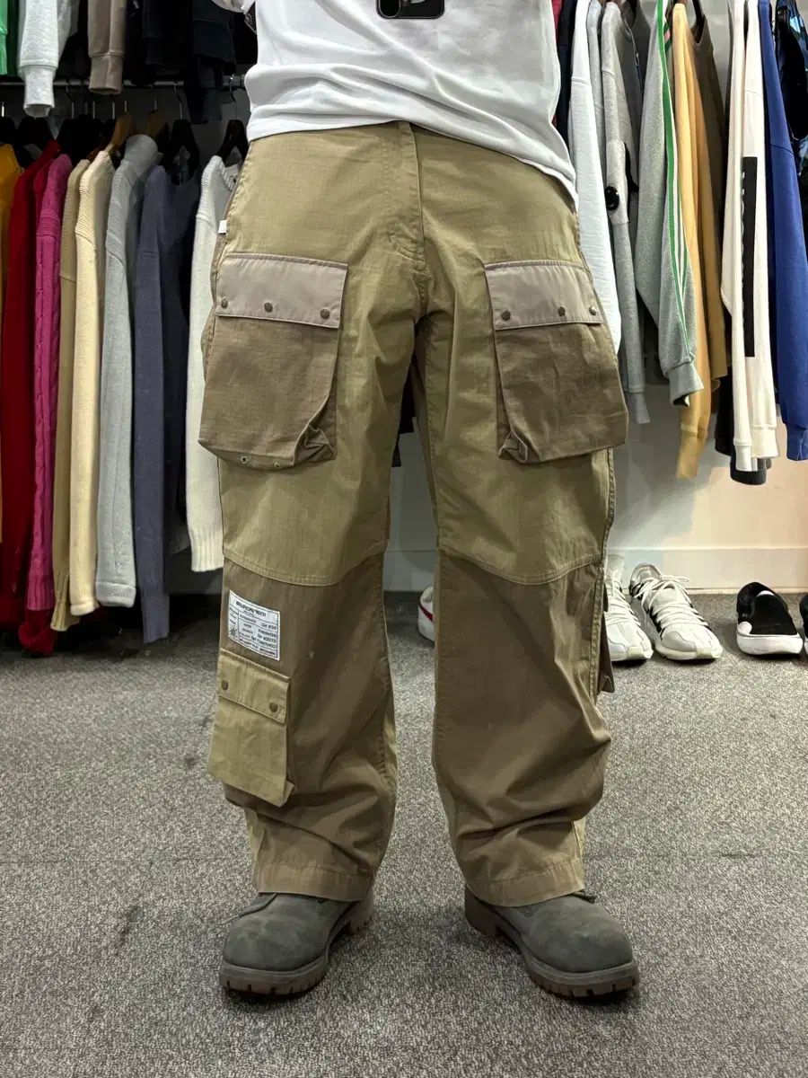 マルチポケット パンツ