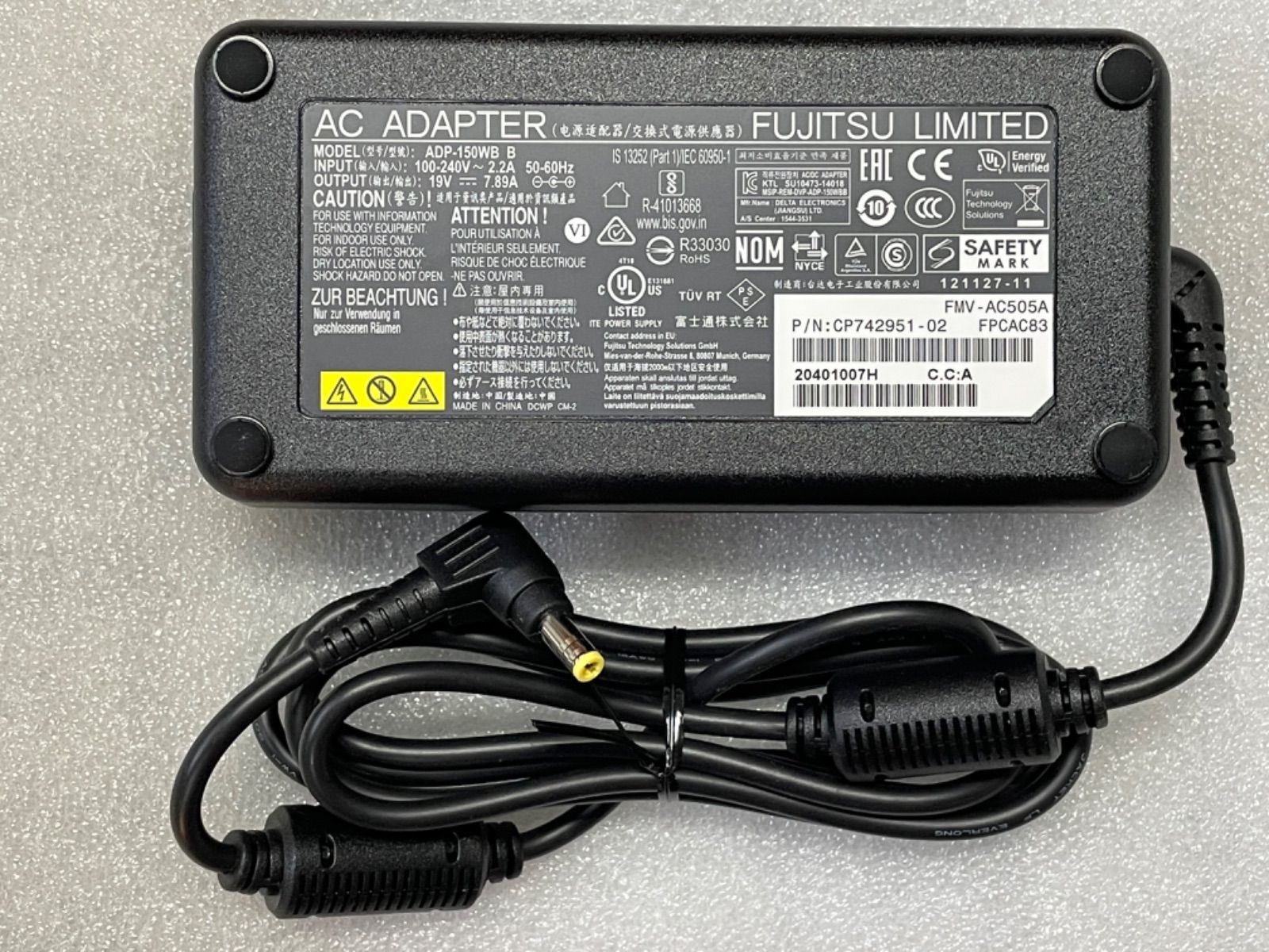 富士通 FMV-AC505A/ADP-150WB B 19V-7.89Aアダプタ - メルカリ