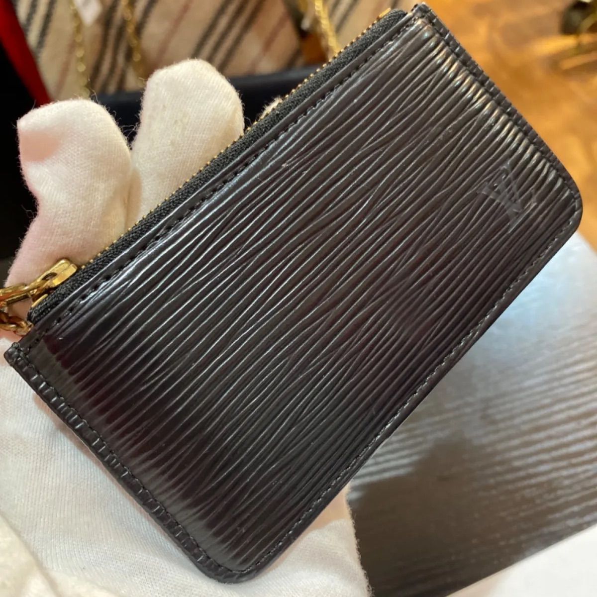 【超美品】ルイヴィトン ポシェットクレ ケース　エピ　ノアール　黒 ⭐︎LOUIS VUITTON ルイヴィトン ポシェット クレ エピ ノワール