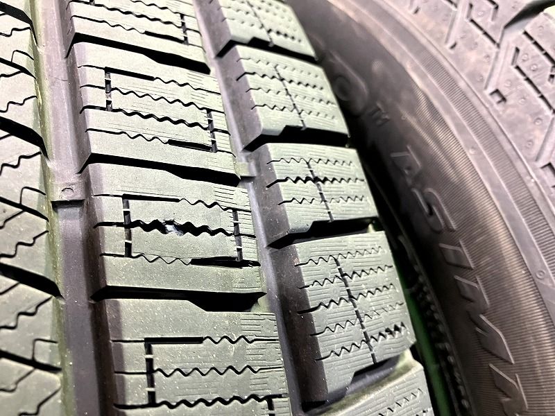 Pirelli スタッドレス
