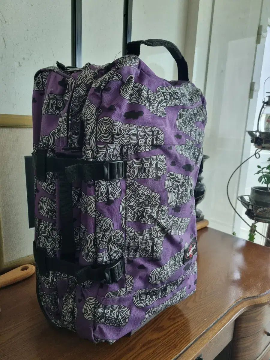 EASTPAK