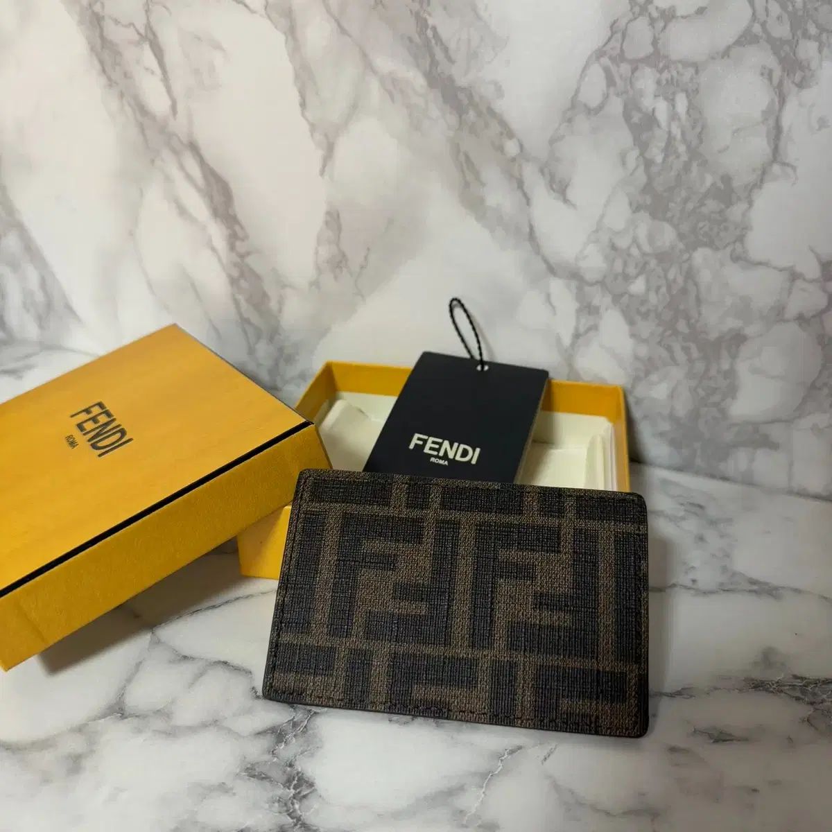 FENDI フェンディ カードウォレット