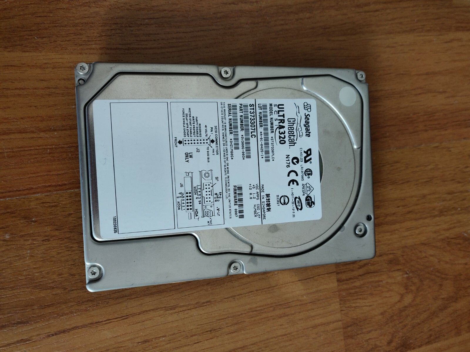 Seagate Cheetah 10K.6 73.4GB 3.5 ST373307LC SCSI 内蔵 HDD