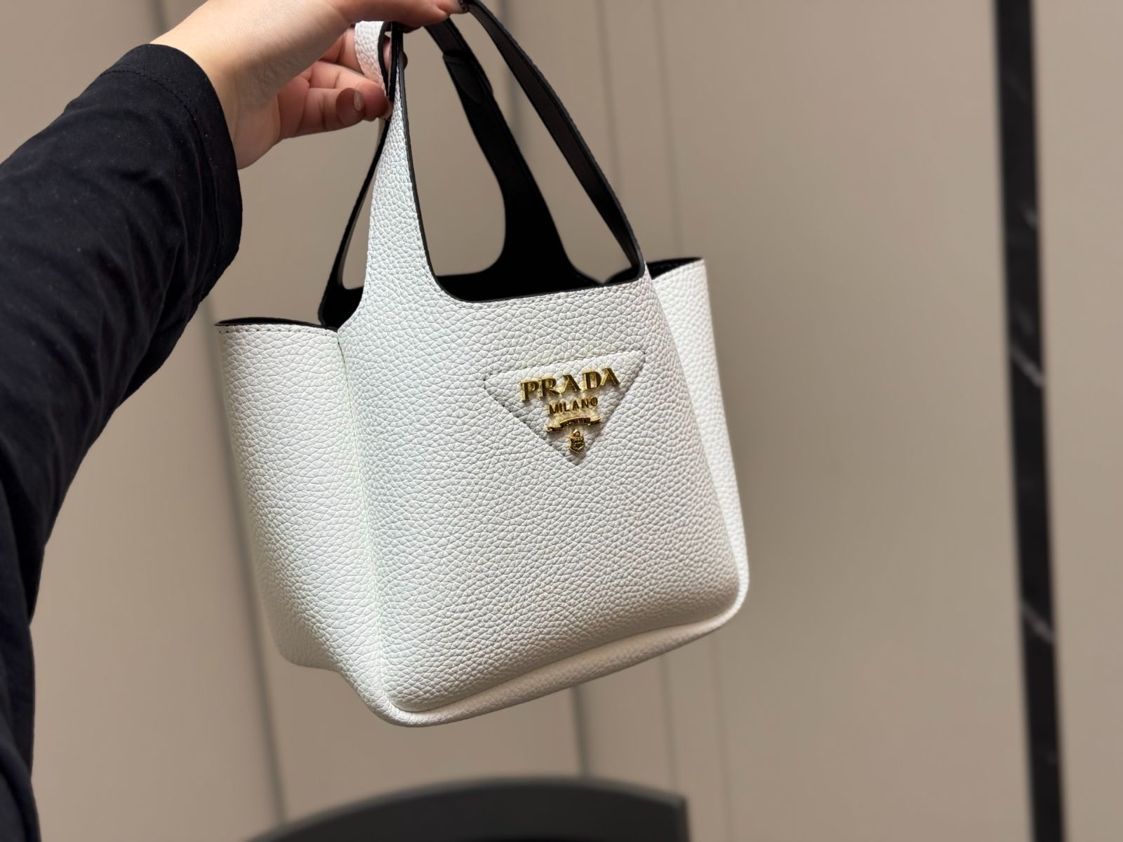 Prada 菜籃子