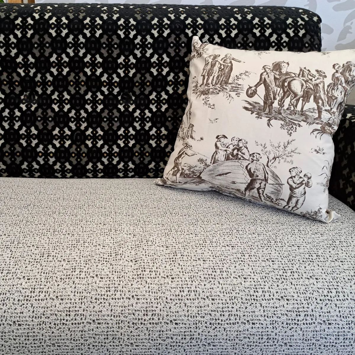 クッション サンダーソン