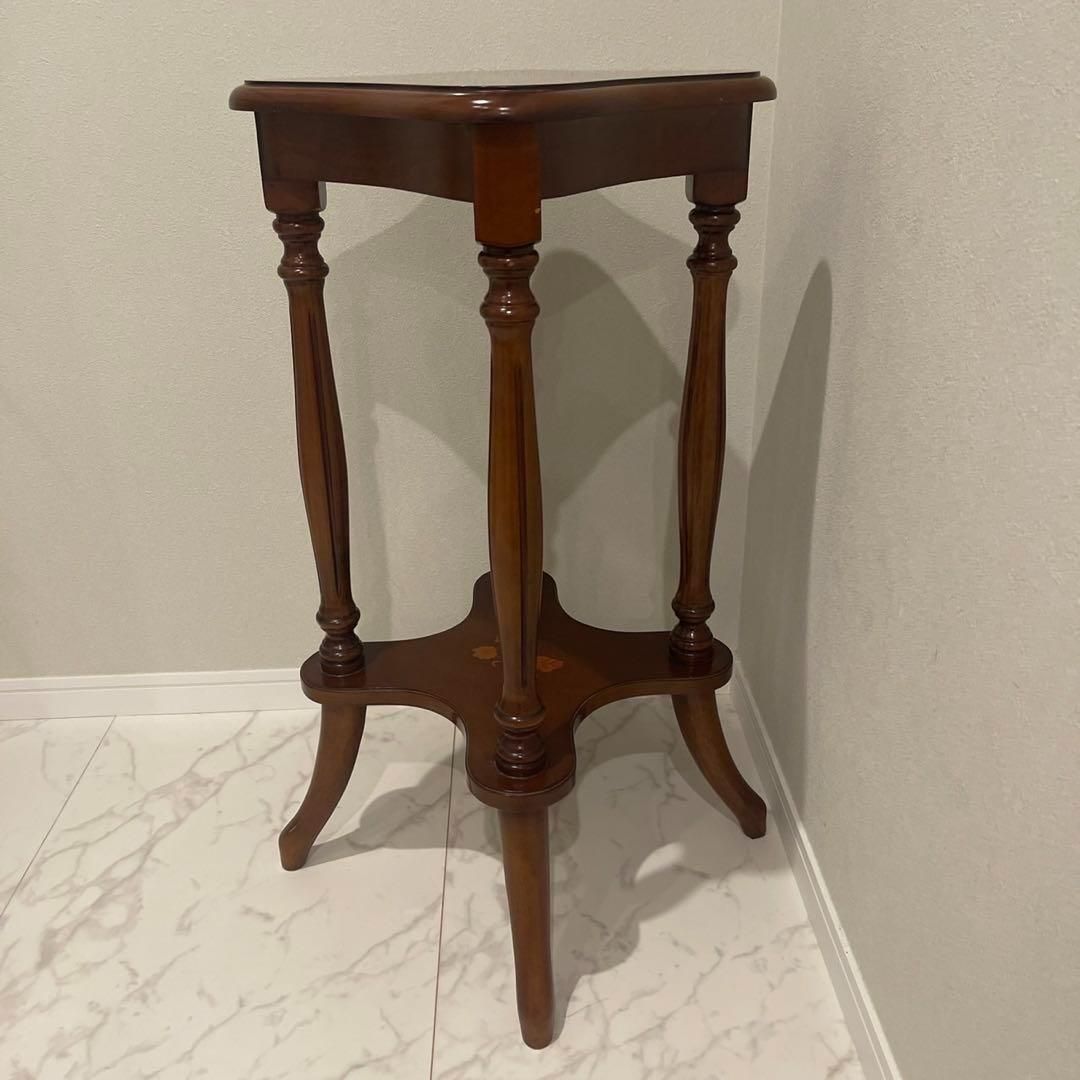 イタリア製 象嵌 猫脚 花台 サイドテーブル アンティークな MARWIL-DEMENAGEMENTS_CH