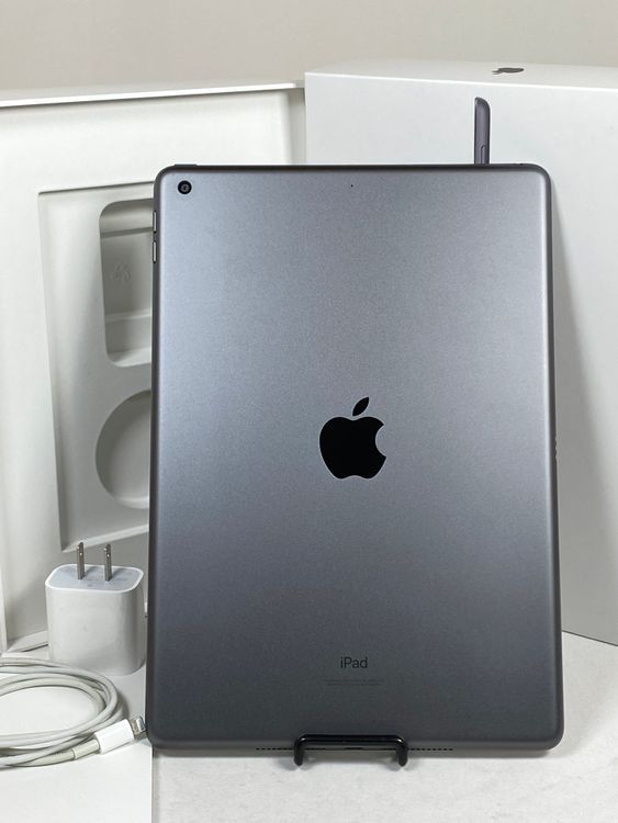 iPad9 64GB グレー Wi-Fiモデル 送料無料