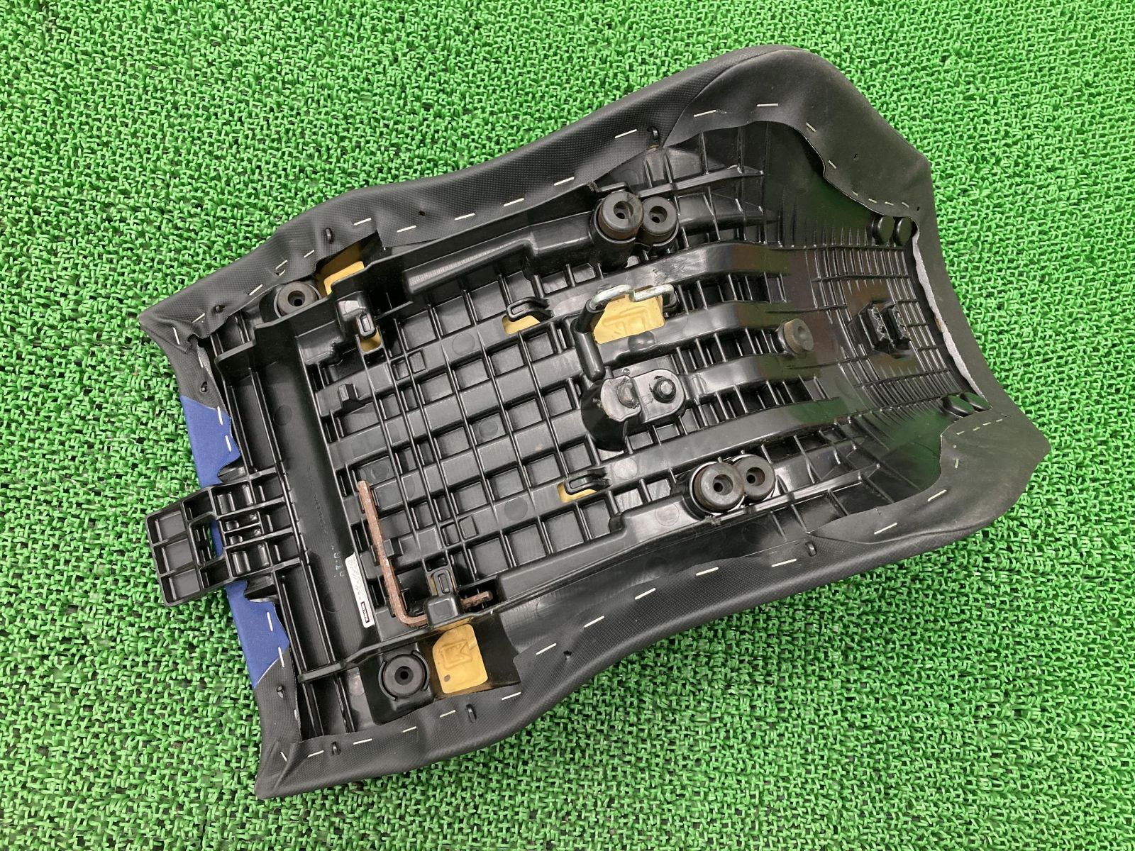 CRF1000Lアフリカツイン シート ホンダ 純正 中古 バイク 部品 SD04