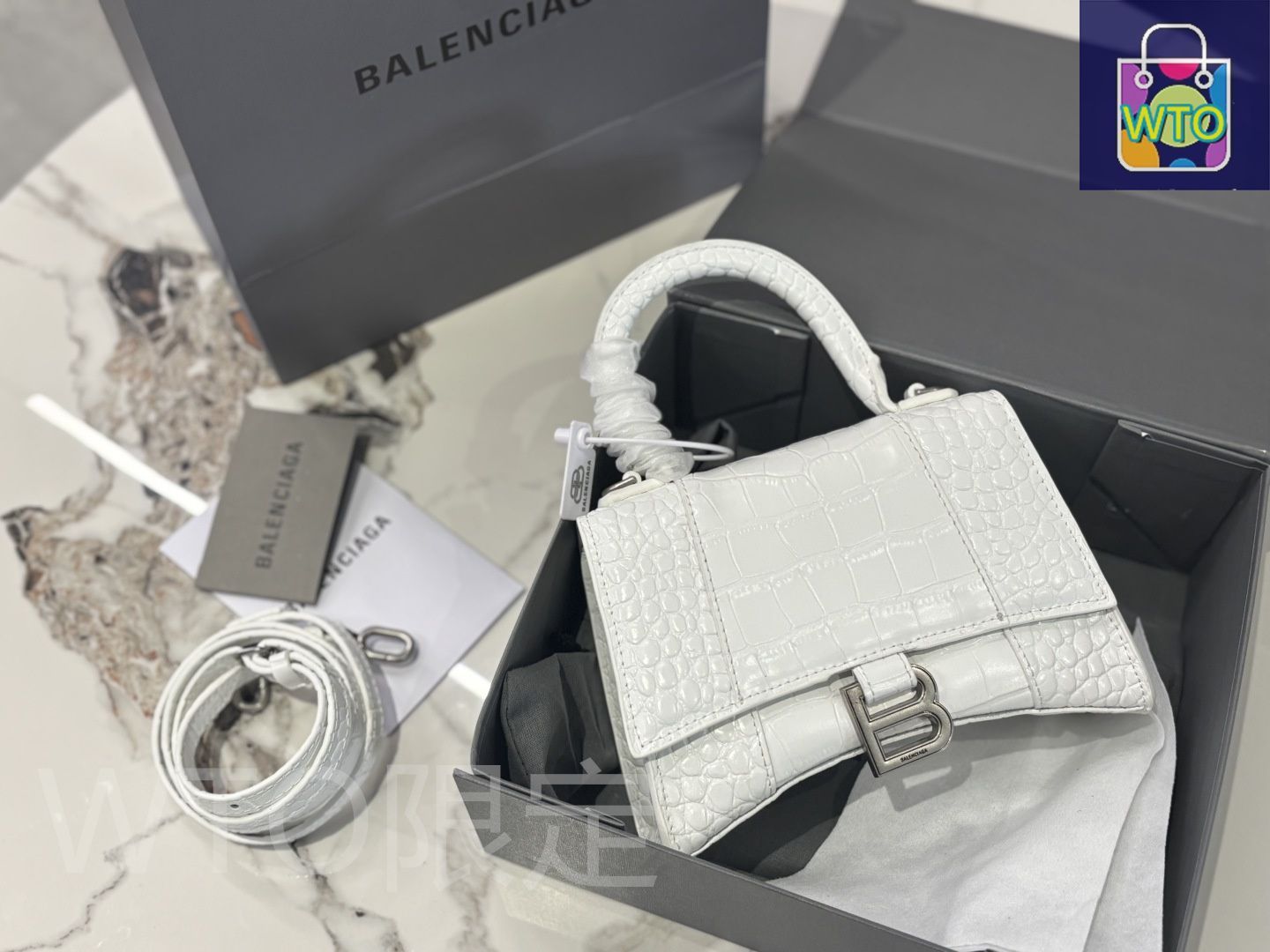 BALENCIAGA HOURGLASS バレンシアガ　アワーグラス　S 今日特価】Balenciaga バレンシアガ アワーグラス ハンドバッグ