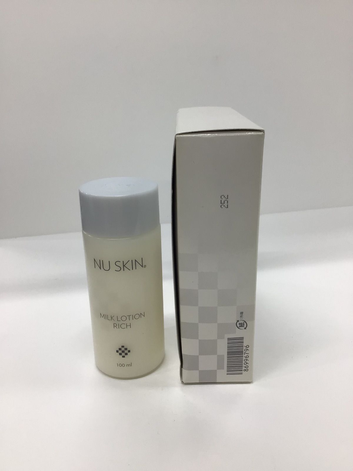 Qサイエンス　ロールオンセット×2、リニュークリーム×3 Amazon | Nu Skin ニュースキン | ジースリー | 900mL x2 | 2本