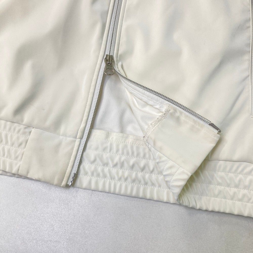 サイズ：4 MASTER BUNNY EDITION マスターバニーエディション ジップ