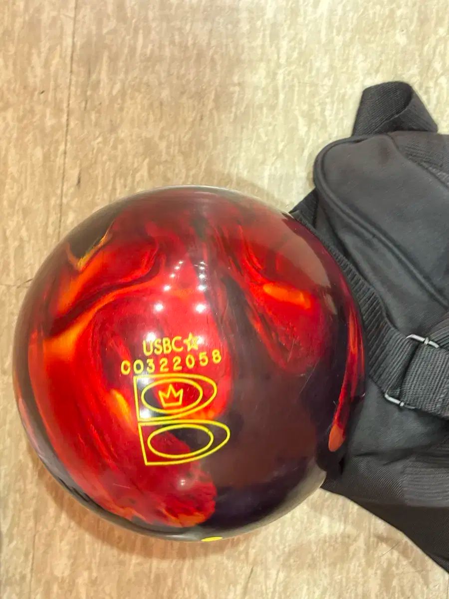 今だけの限定セール BRUNSWICK（ブランズウィック） サイ ポンド 13 ボーリング ボール