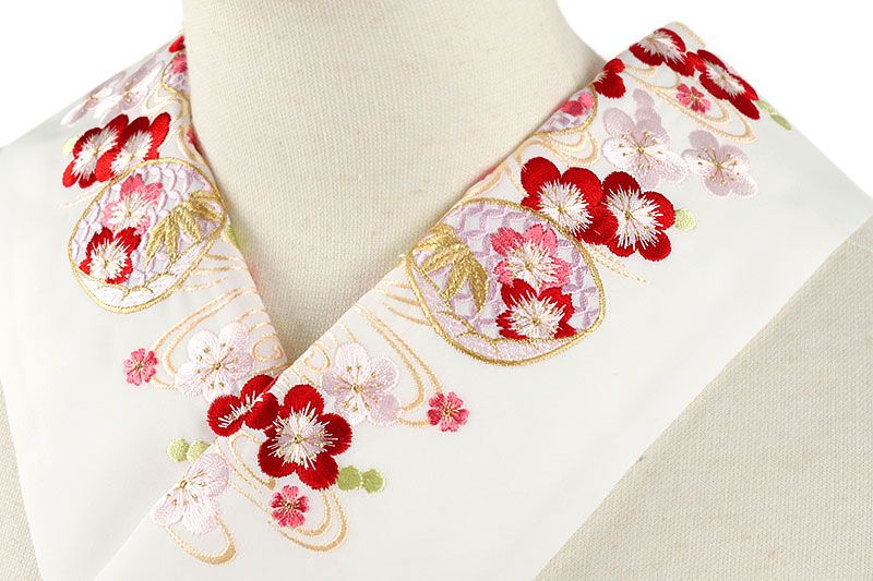 ⭐️半襟⭐️ 格子と水玉の刺繍レース　半衿　ハンドメイド　生地 半衿 流線の銀刺繍 コットンレース 流水 たてわく 立湧 立涌