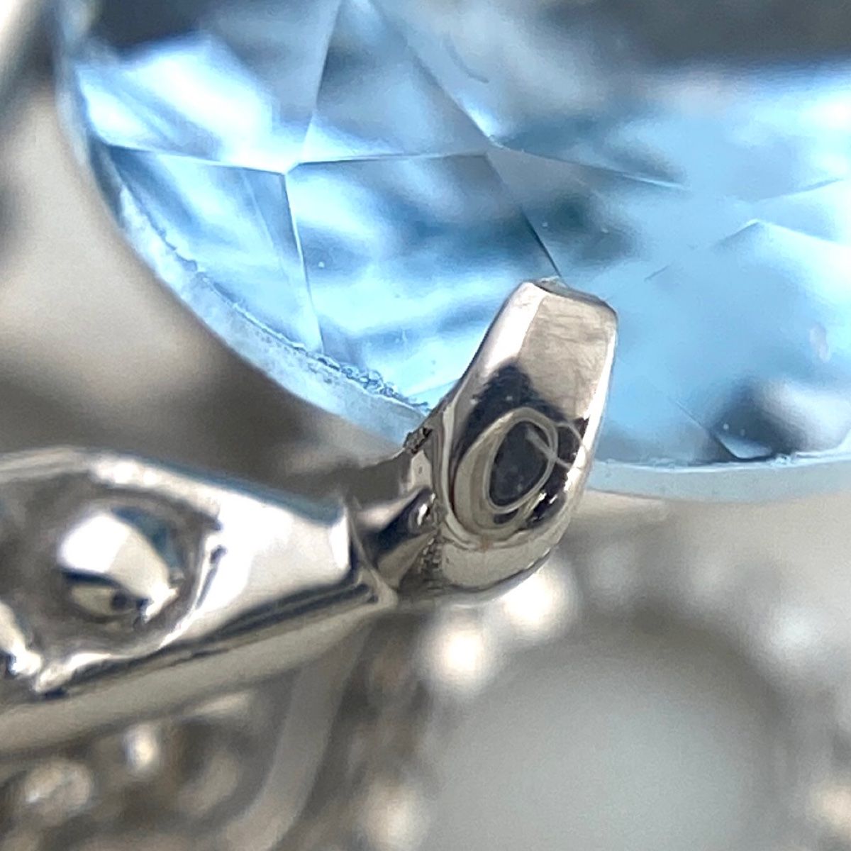 アクアマリン デザインネックレス WG ホワイトゴールド ペンダント  