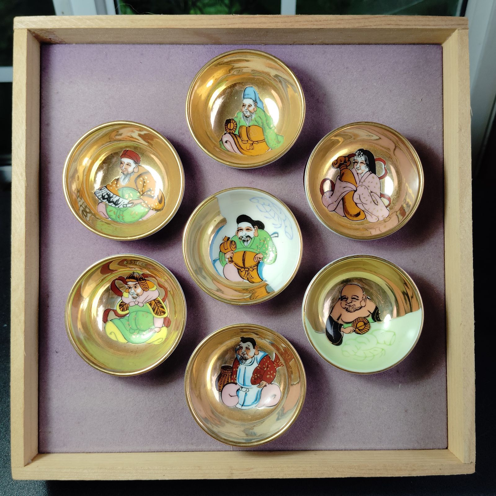 九谷焼　酒気セット　七福神 九谷焼 七福神 酒器セット 徳利2点+盃7点 - メルカリ