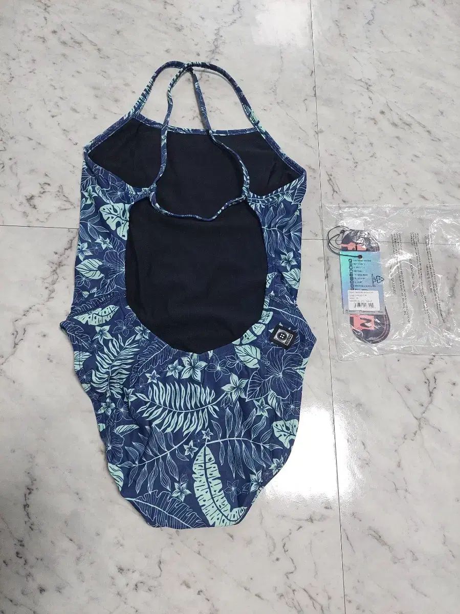 JOLYN パームコーブ ブランドン 26 ハイタイド フェリー