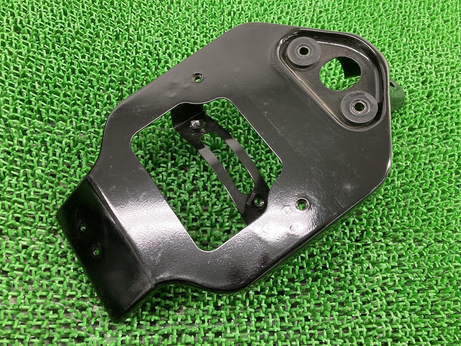 W400 ナンバーステー EJ400A-001*** カワサキ 純正 中古 EJ400A-001 W650 W800 テールランプステー コンディション良好 曲がり無し